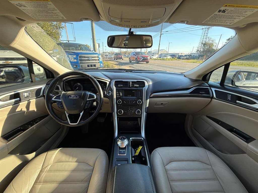 2017 Ford Fusion SE photo