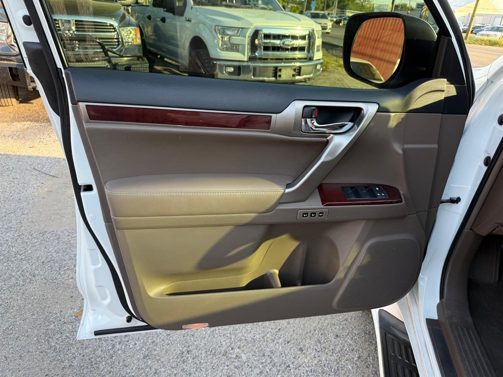 2015 Lexus GX 460 photo