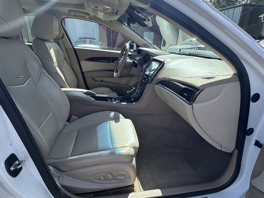 2016 Cadillac ATS Luxury photo