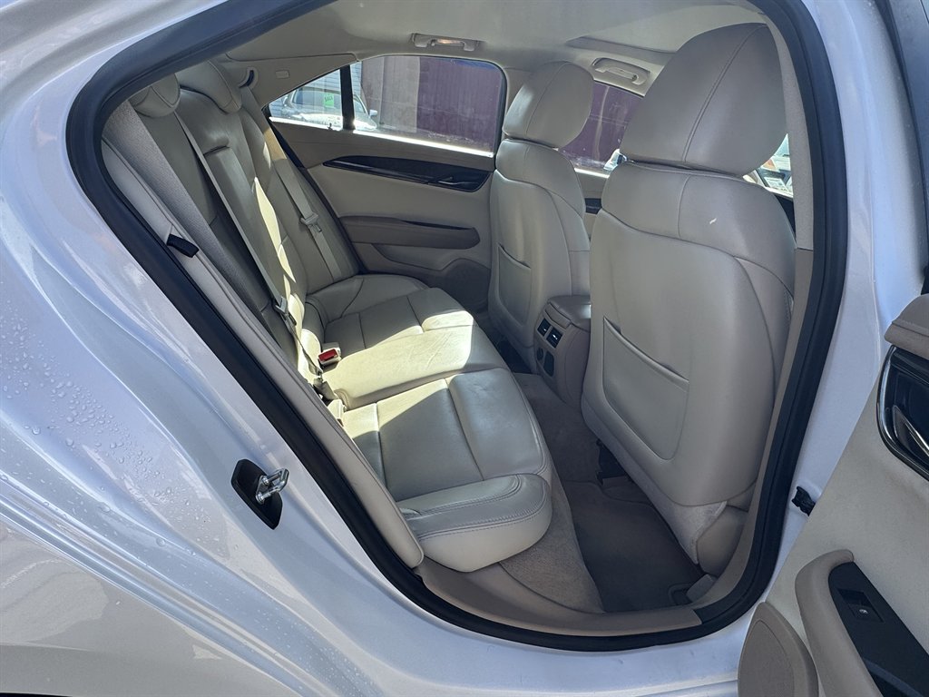 2016 Cadillac ATS Luxury photo
