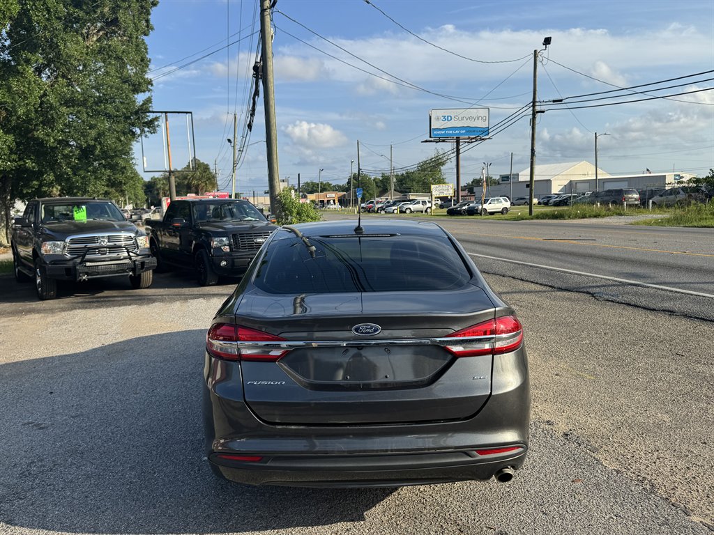 2018 Ford Fusion SE photo