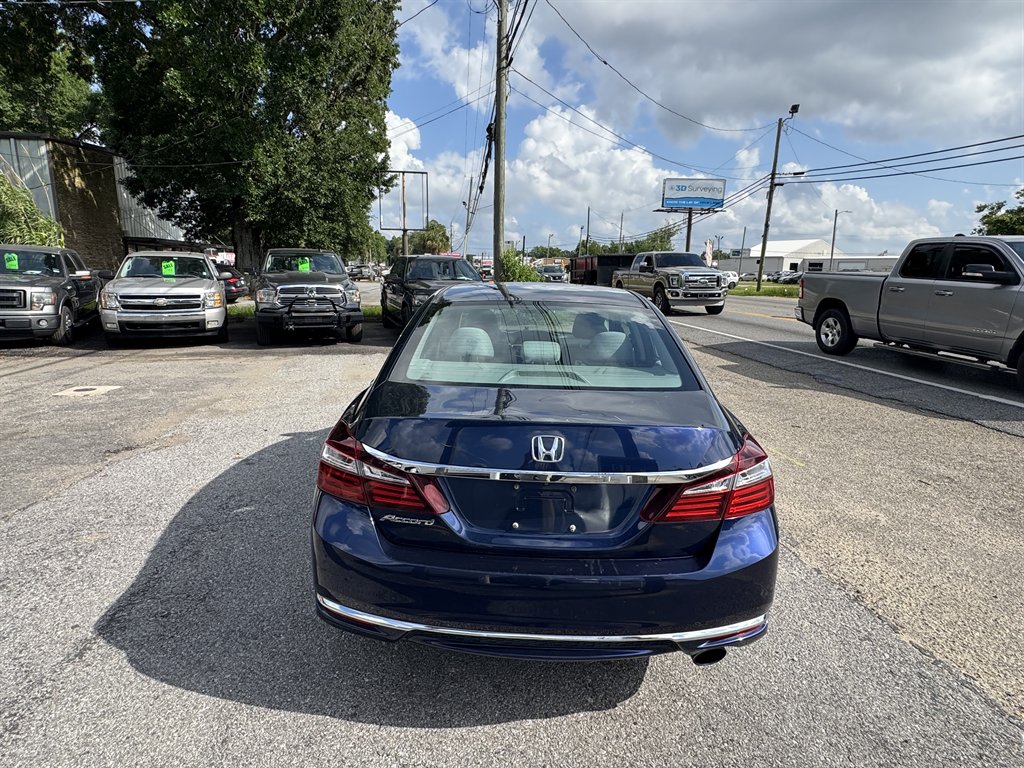2017 Honda Accord LX photo