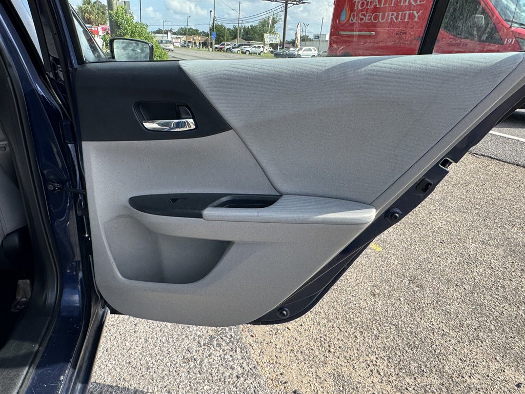 2017 Honda Accord LX photo