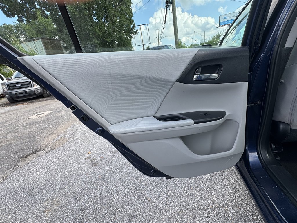 2017 Honda Accord LX photo