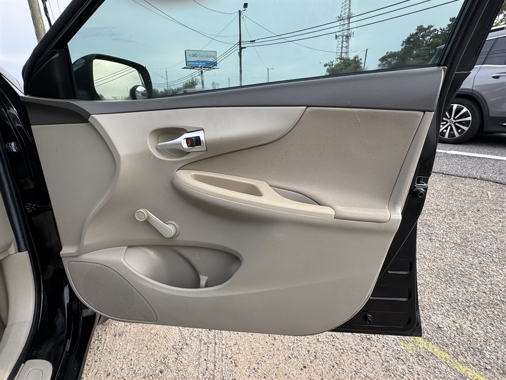 2009 Toyota Corolla photo