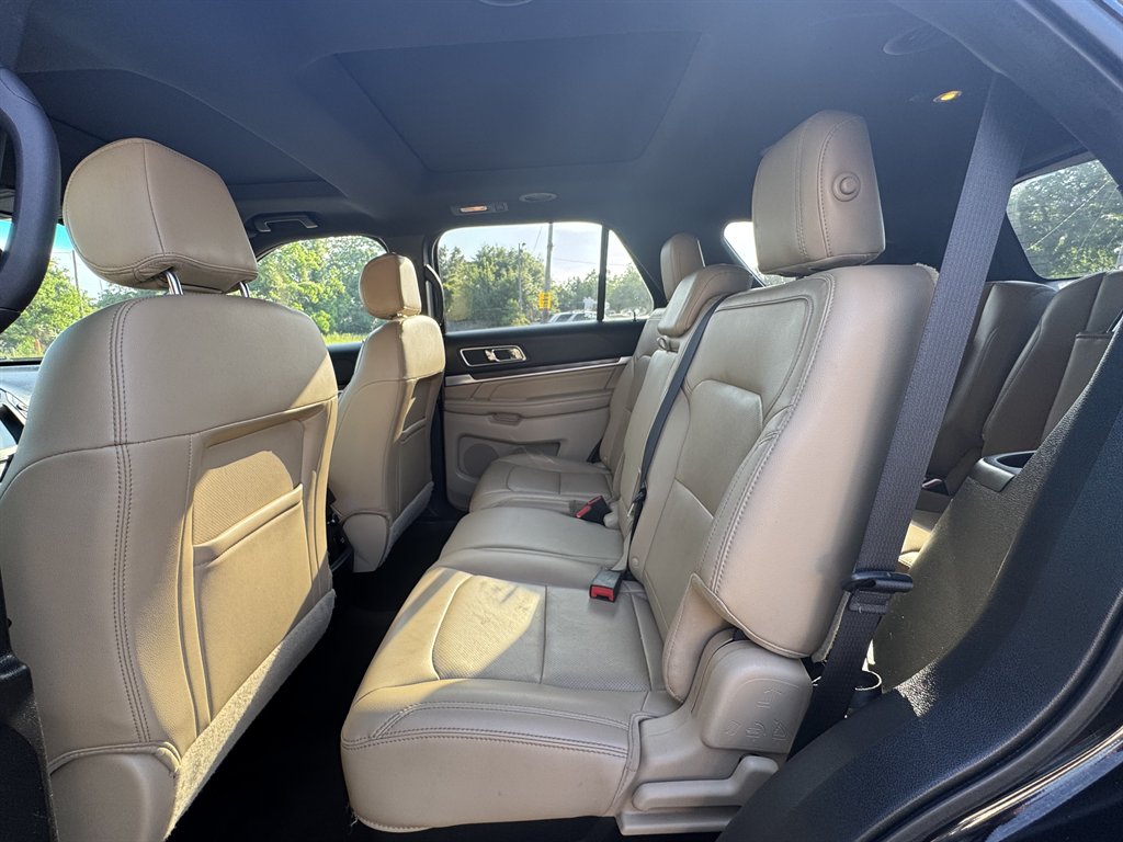 2017 Ford Explorer Limited photo