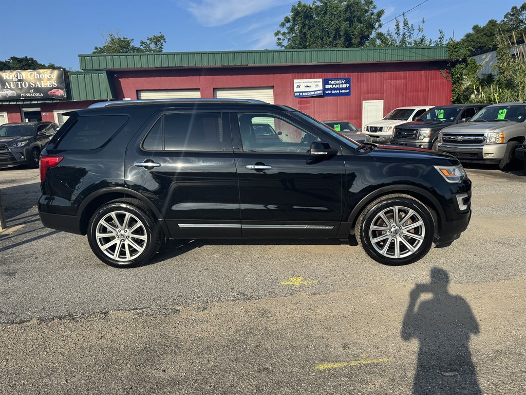 2017 Ford Explorer Limited photo