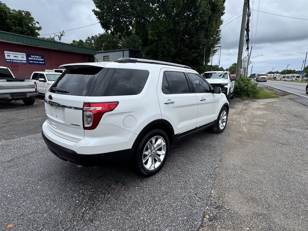 2014 Ford Explorer - $12,995