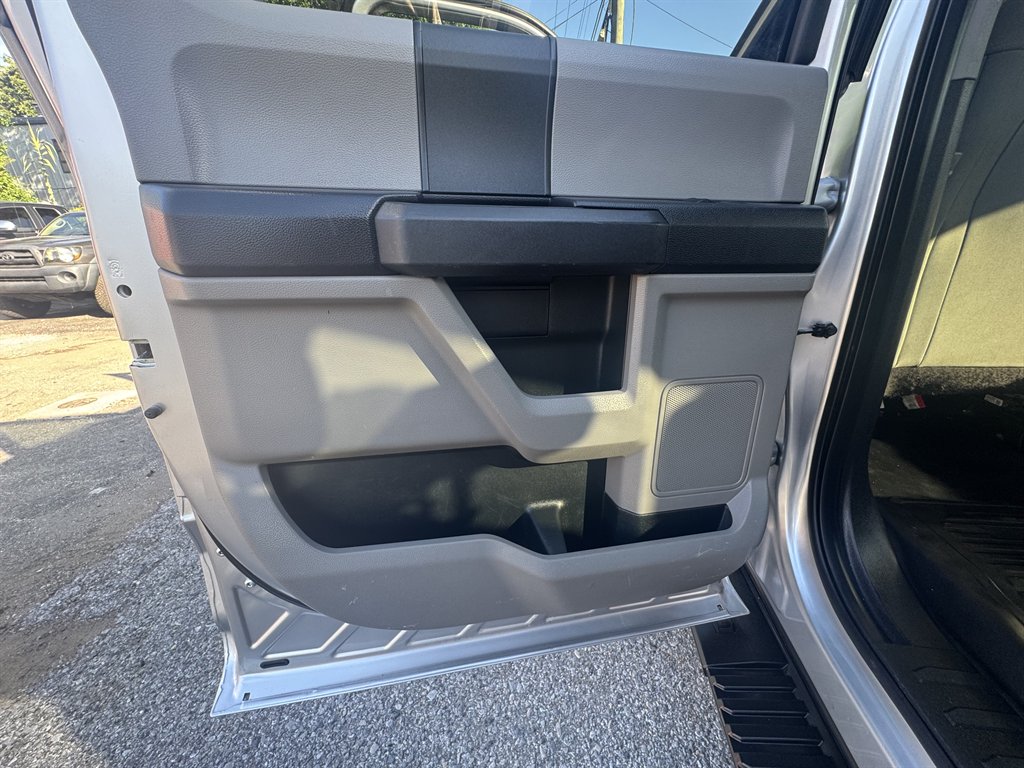 2015 Ford F-150 - $14,995