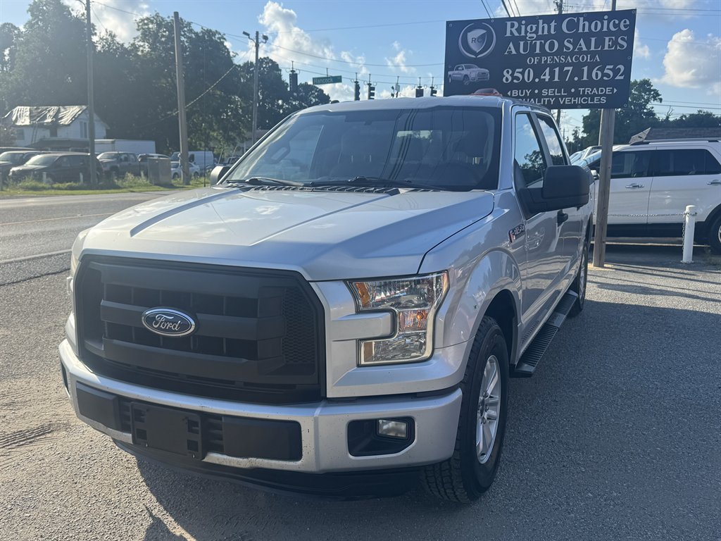 2015 Ford F-150 - $14,995