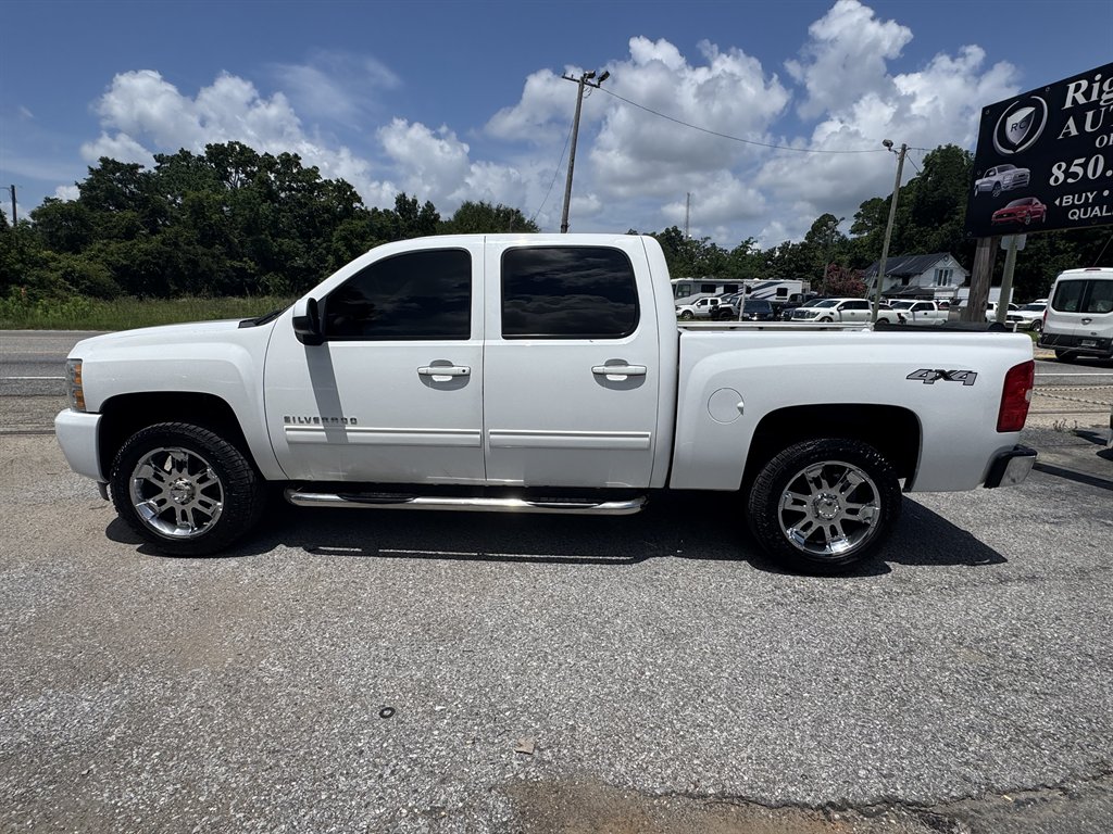 2013 Chevrolet Silverado - $12,995