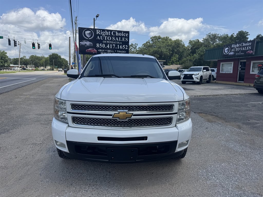 2013 Chevrolet Silverado - $12,995