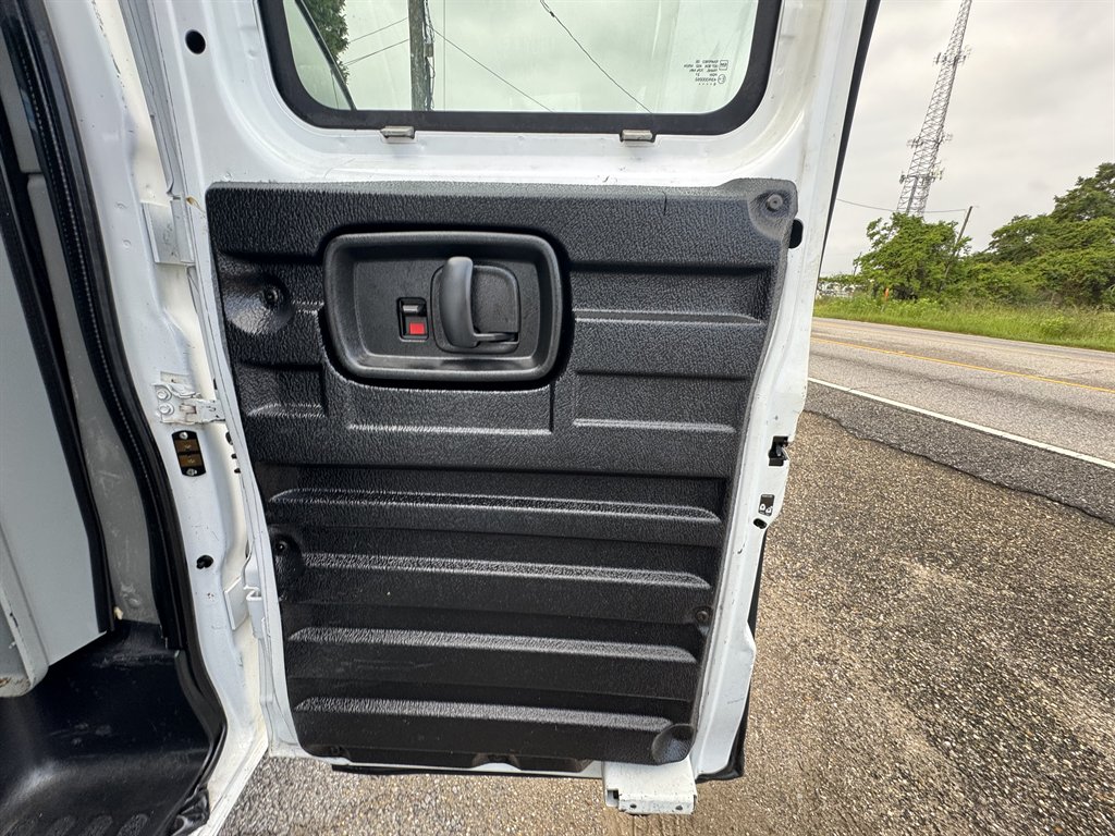 2017 Chevrolet Express - $14,995