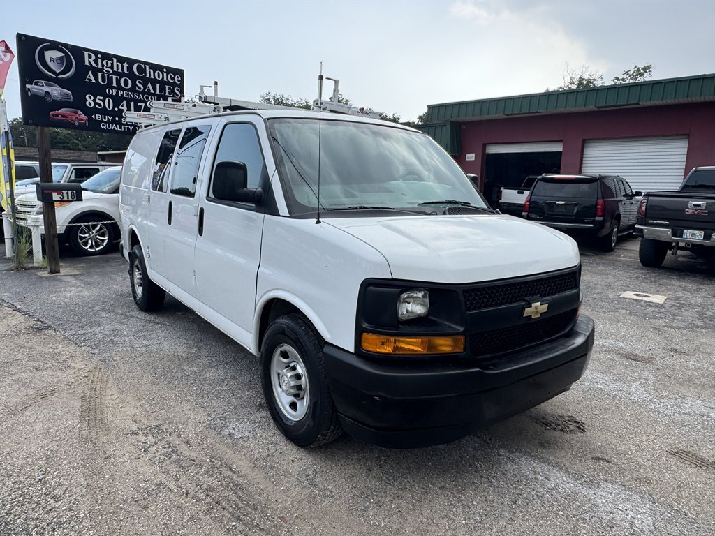 2017 Chevrolet Express - $14,995