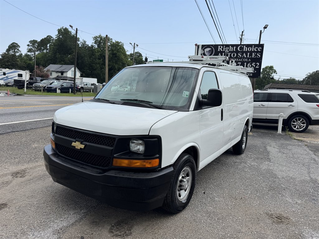 2017 Chevrolet Express - $14,995