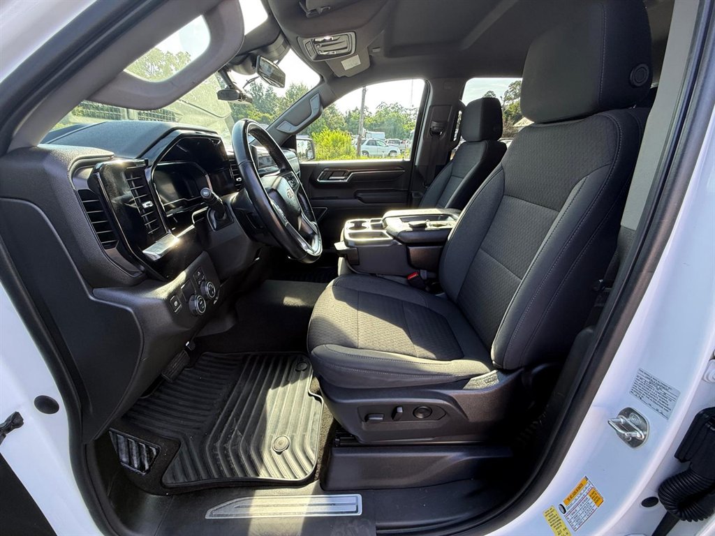 2023 Chevrolet Silverado - $22,995