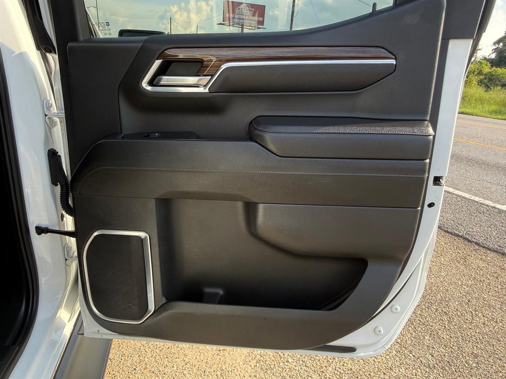 2023 Chevrolet Silverado - $22,995