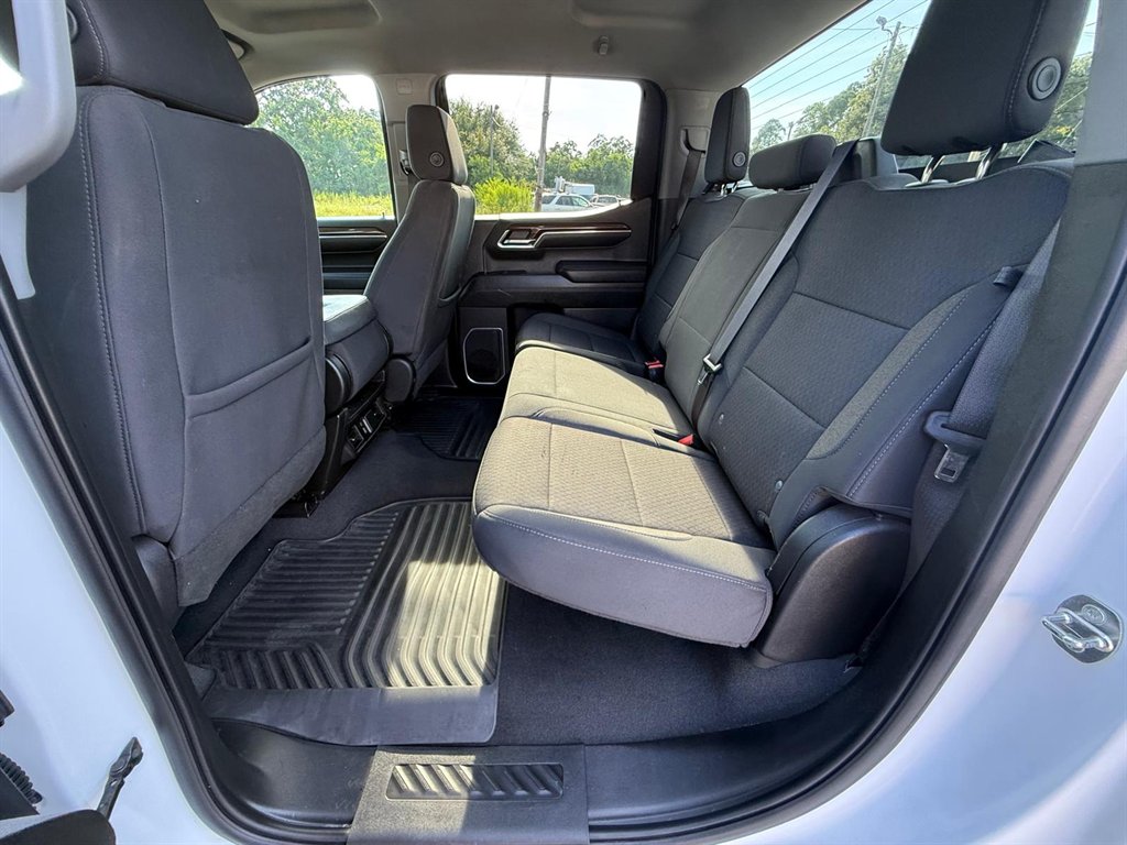 2023 Chevrolet Silverado - $22,995