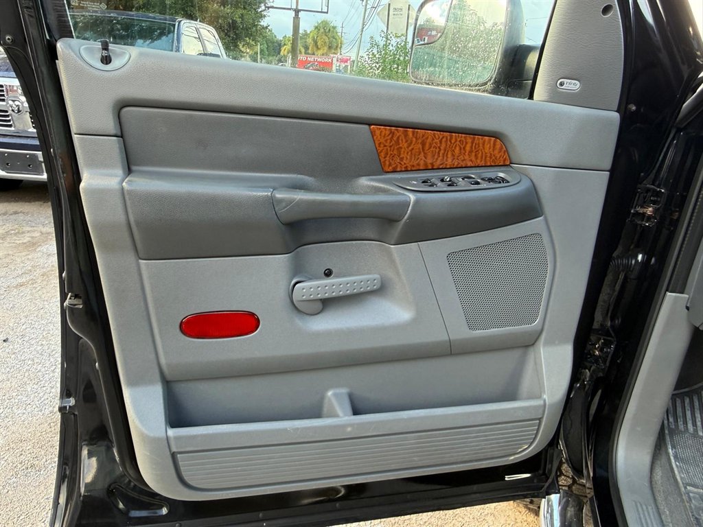 2006 Dodge Ram - $8,995