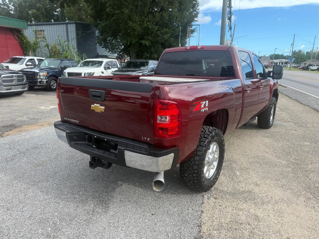 2013 Chevrolet Silverado - $22,995