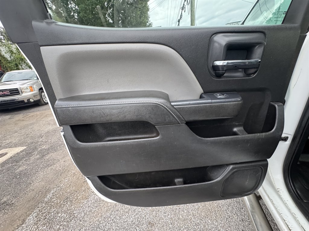 2015 Chevrolet Silverado - $14,995