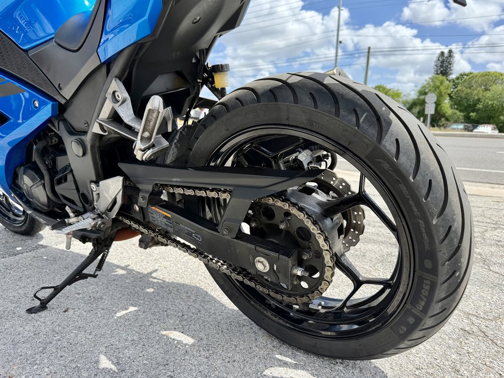 2017 Kawasaki Ninja 300 - $4,300