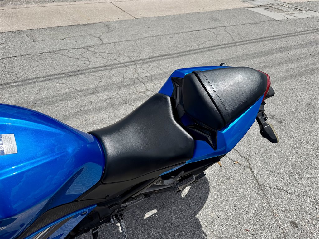 2017 Kawasaki Ninja 300 - $4,300