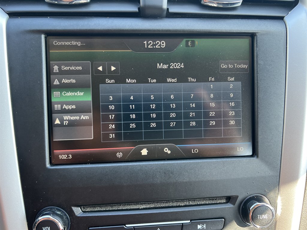 2016 Ford Fusion SE photo