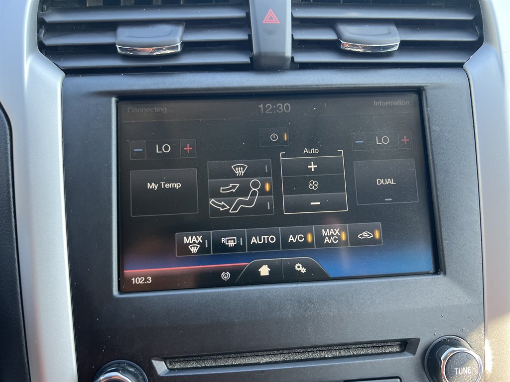 2016 Ford Fusion SE photo