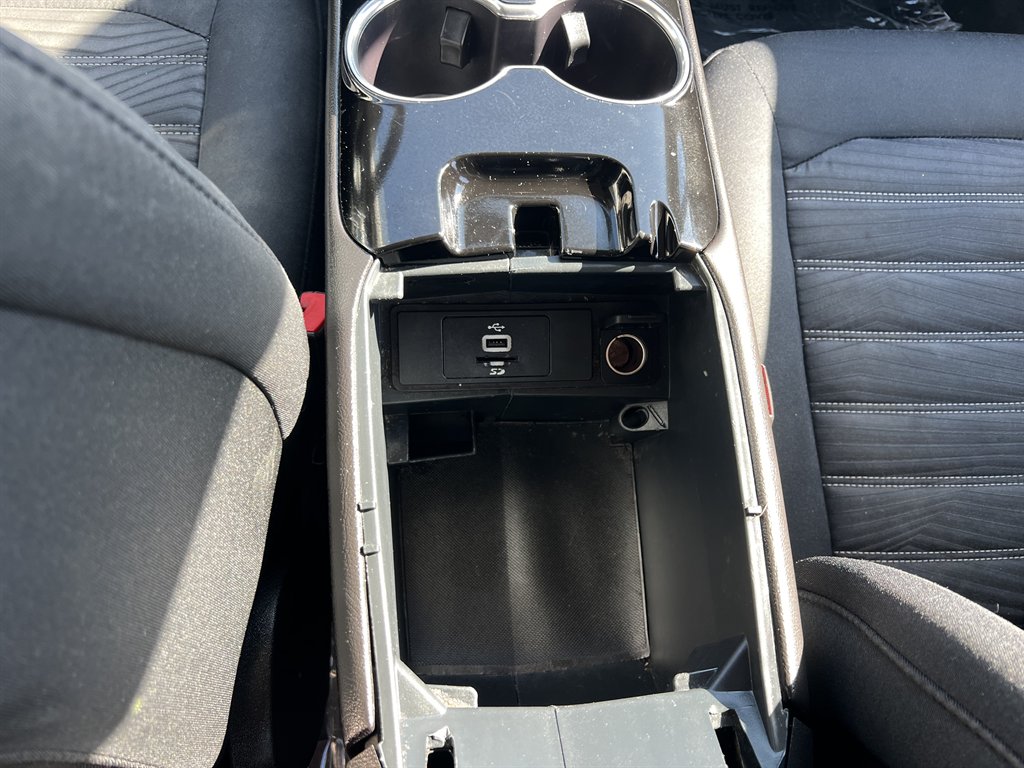 2016 Ford Fusion SE photo