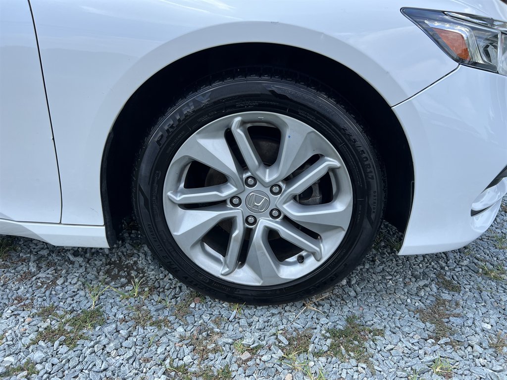 2020 Honda Accord - $17,500