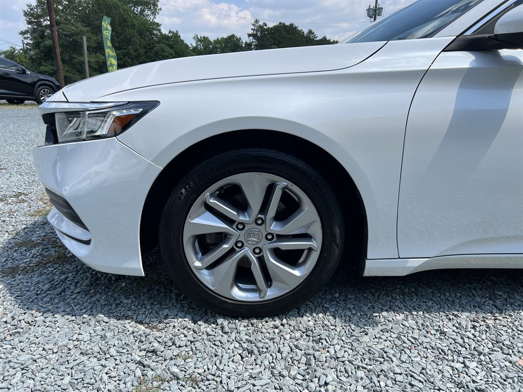 2020 Honda Accord - $17,500