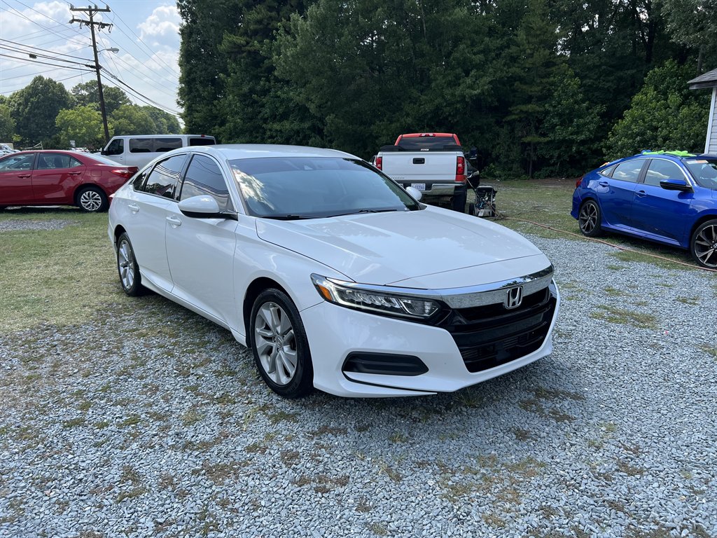 2020 Honda Accord - $17,500