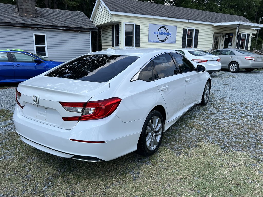 2020 Honda Accord - $17,500