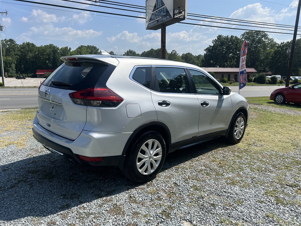 2018 Nissan Rogue - $9,427