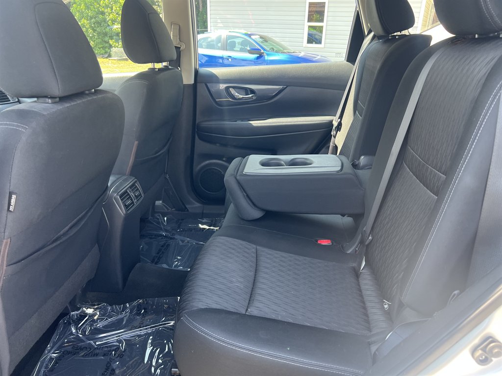 2018 Nissan Rogue - $9,427