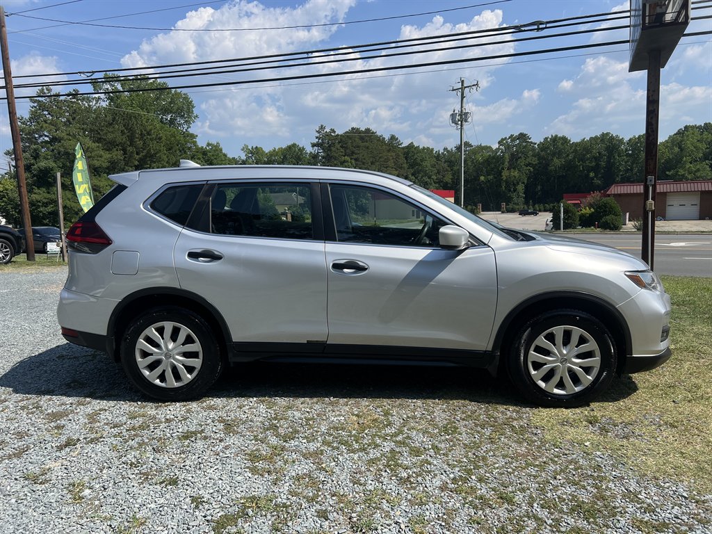 2018 Nissan Rogue - $9,427