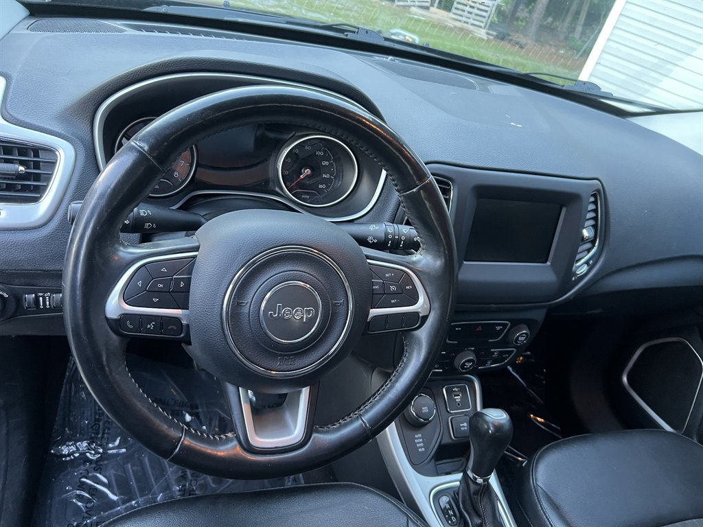 2019 Jeep Compass - $10,999