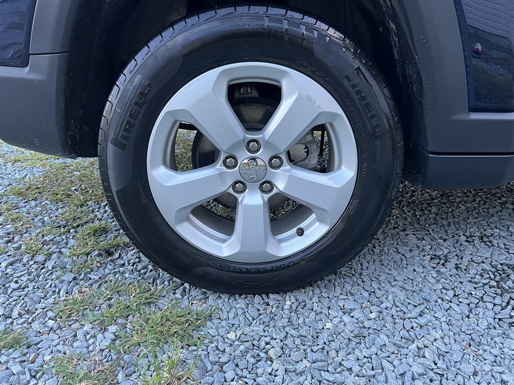 2019 Jeep Compass - $10,999