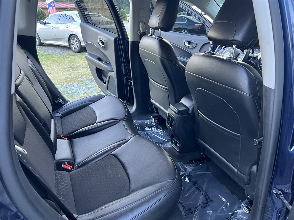 2019 Jeep Compass - $10,999