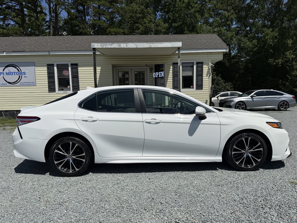2020 Toyota Camry - $19,999