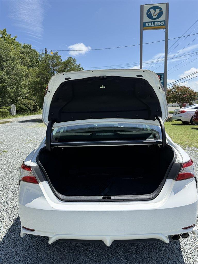 2020 Toyota Camry - $19,999