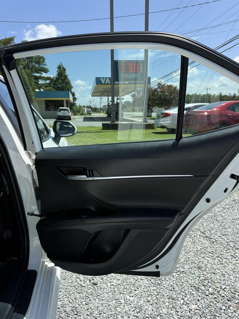 2020 Toyota Camry - $19,999
