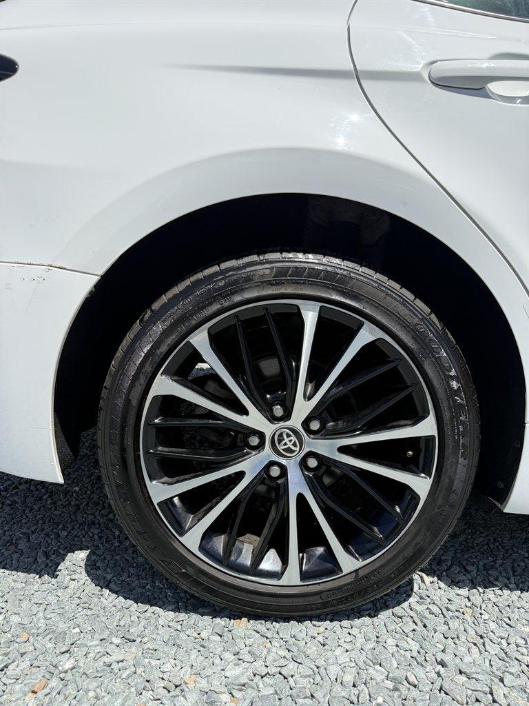2020 Toyota Camry - $19,999