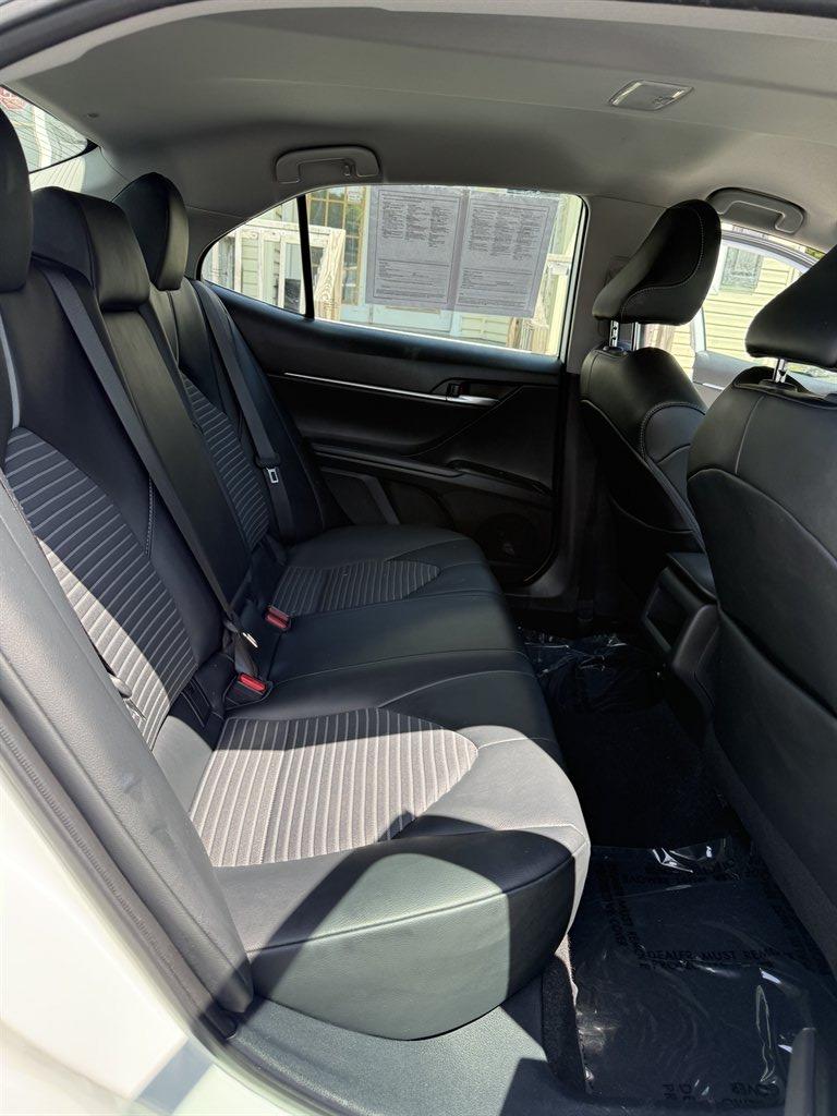 2020 Toyota Camry - $19,999