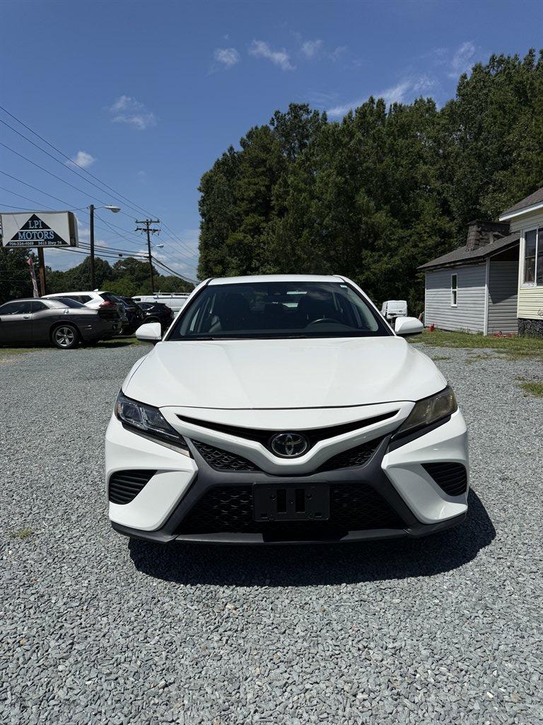 2020 Toyota Camry - $19,999