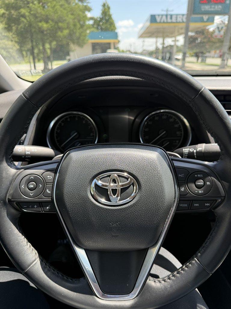 2020 Toyota Camry - $19,999