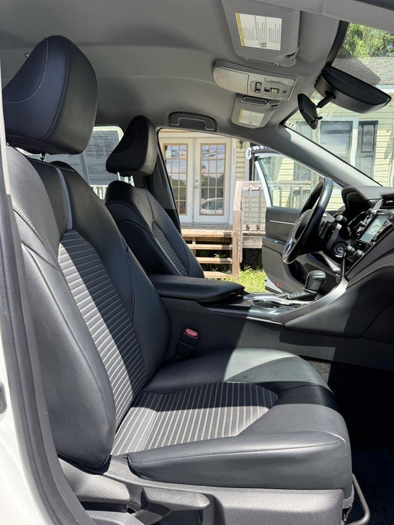 2020 Toyota Camry - $19,999