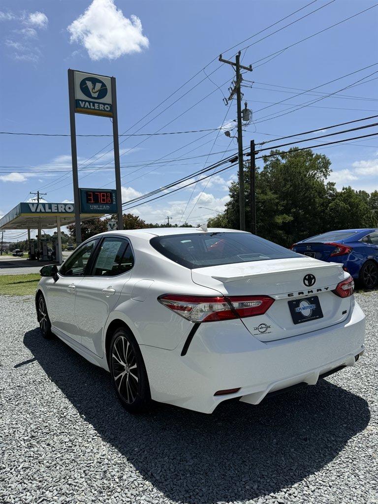 2020 Toyota Camry - $19,999