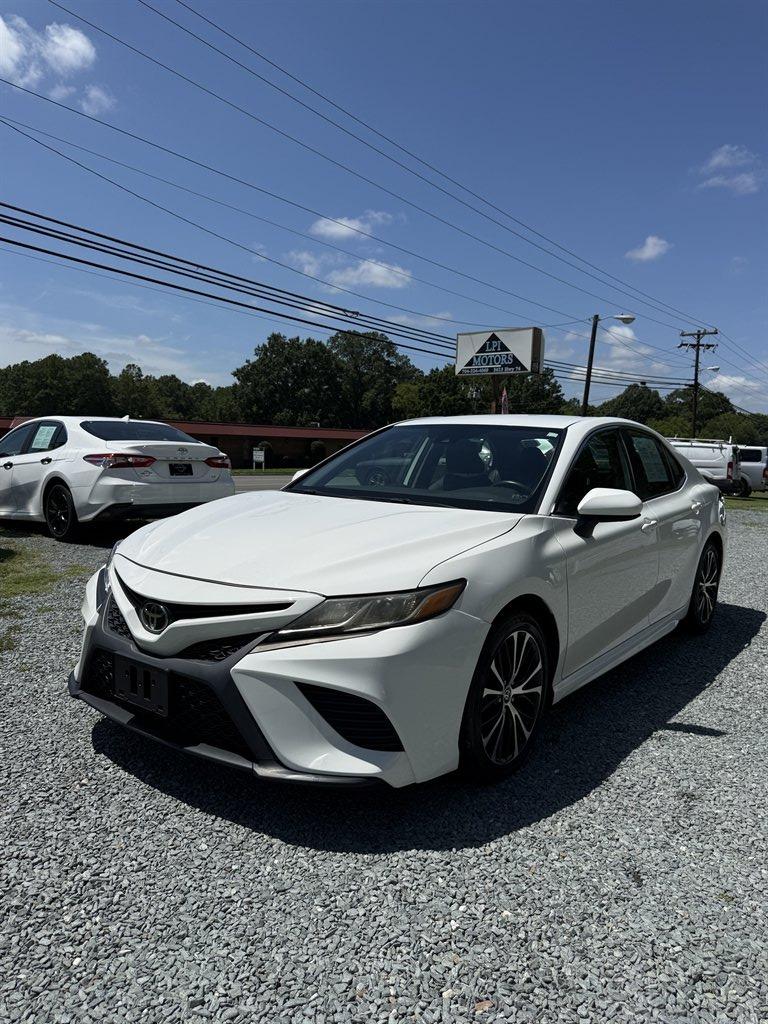 2020 Toyota Camry - $19,999